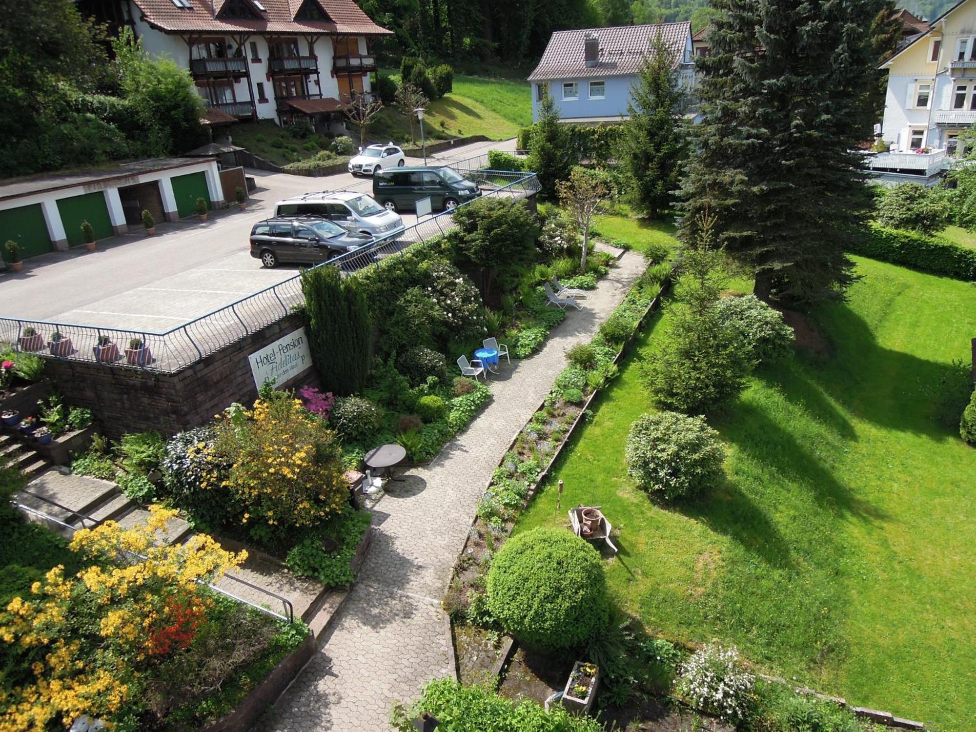 Hotel Fidelitas Bad Herrenalb Buitenkant foto