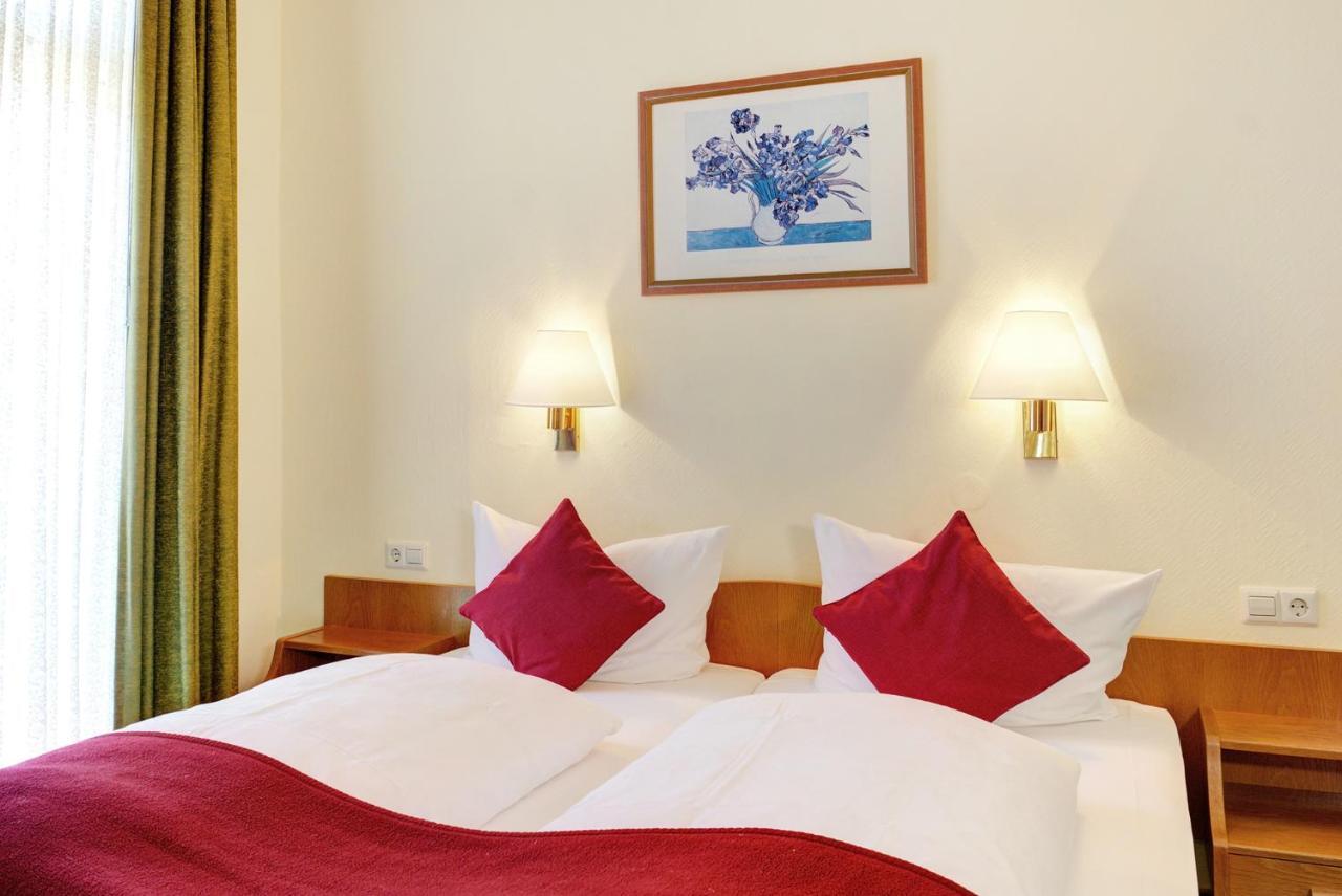 Hotel Fidelitas Bad Herrenalb Buitenkant foto