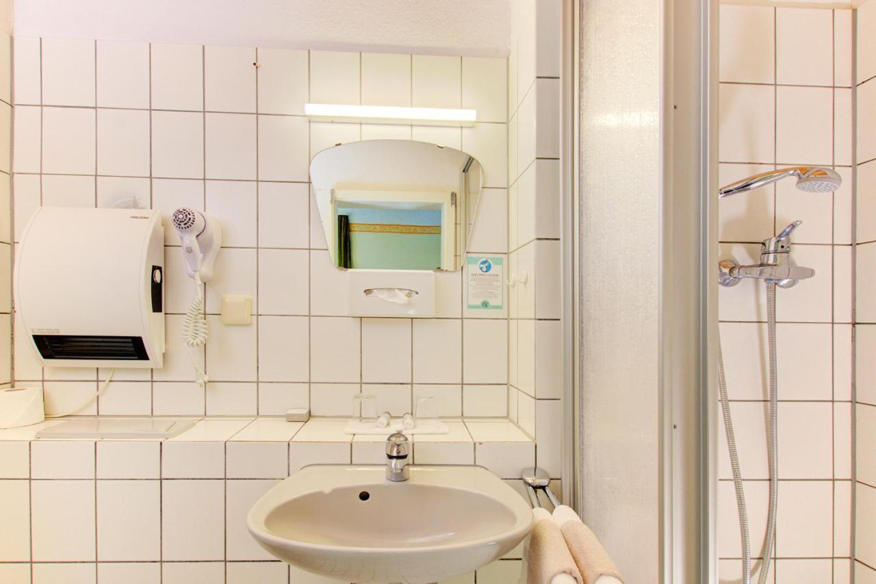 Hotel Fidelitas Bad Herrenalb Buitenkant foto
