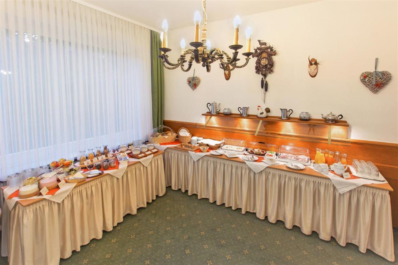 Hotel Fidelitas Bad Herrenalb Buitenkant foto